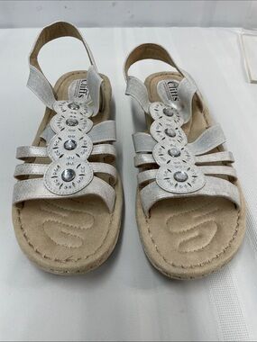 CLIFFS BY WHITE MOUNTAIN EMBELLISHED SANDALS FTL-05-111